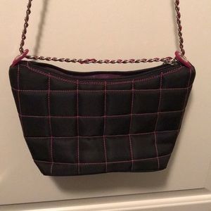 D’Dona Spain purse w/ adjustable suede chain strap